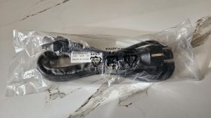 [미사용] 2.5M Volex M2511 3구 파워케이블 16A 250V~