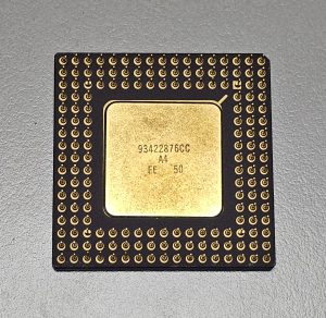 [중고] 인텔 i486 DX-33 세라믹 빈티지 CPU (A80486DX-33)
